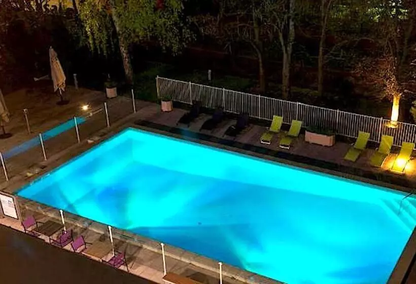 هتل Kyriad Prestige Mulhouse Basel