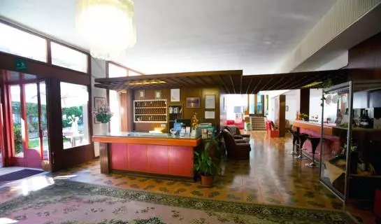 בית מלון כפרי Plaza