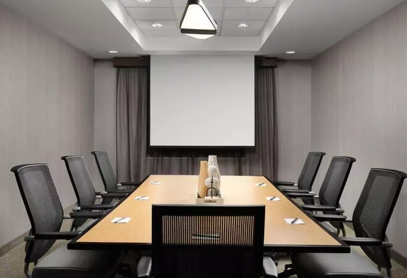 Отель Springhill Suites Minneapolisst. Paul Airport/mall Of America