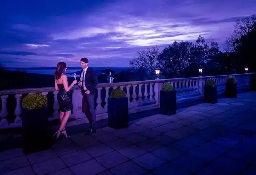 فندق Trenython Manor Resort