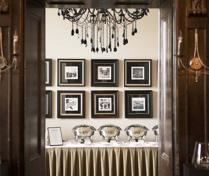 호텔 Trenython Manor Resort