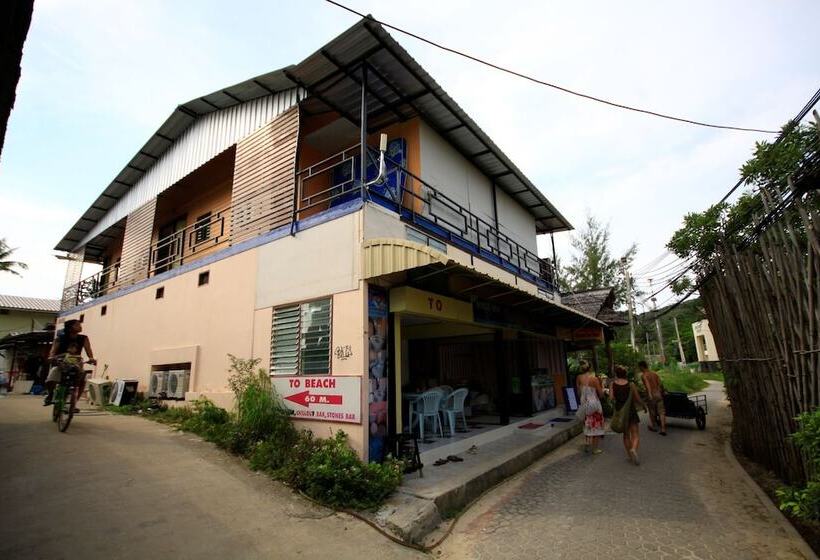 פנסיון Pongpan House