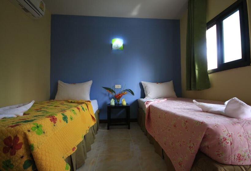 פנסיון Pongpan House