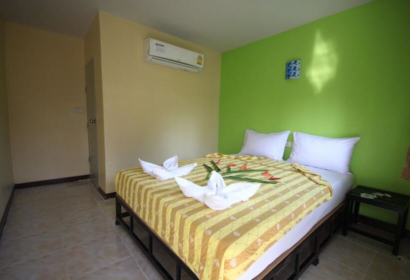 פנסיון Pongpan House