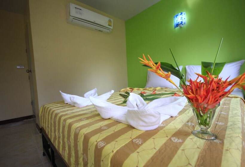 פנסיון Pongpan House