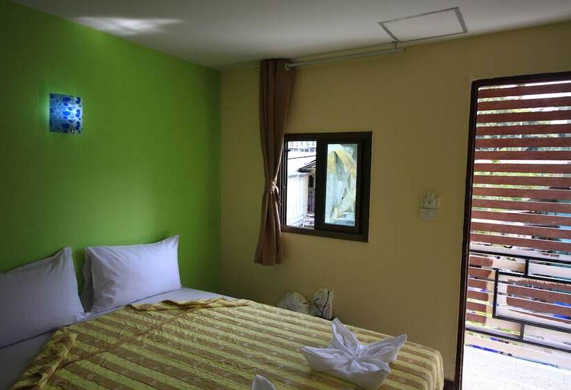 פנסיון Pongpan House