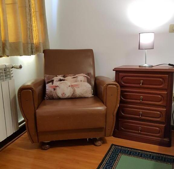 住所  Pensão David, B&b