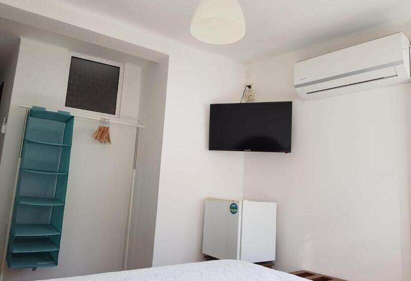 住所  Pensão David, B&b