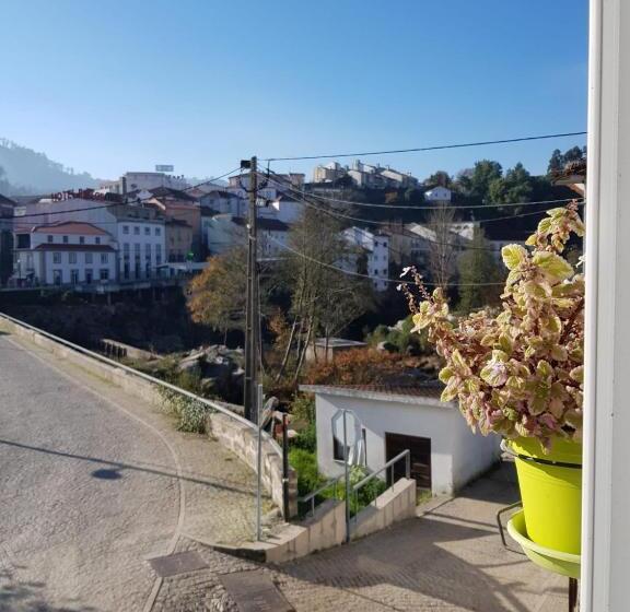 住所  Pensão David, B&b