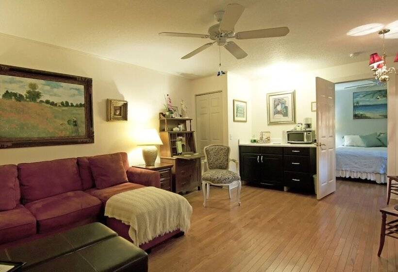 Sabal Palm House Bed And Breakfast