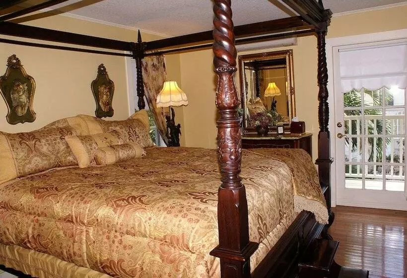 Sabal Palm House Bed And Breakfast