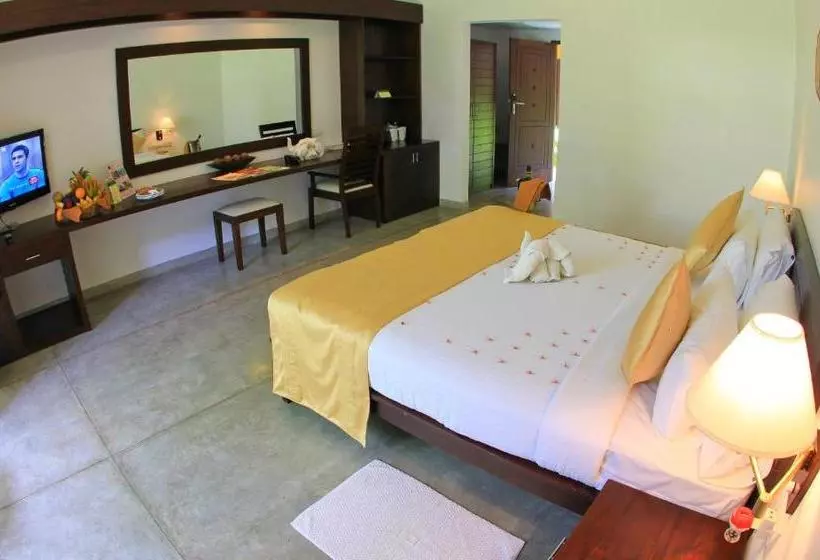 Grand Udawalawe Safari Resort