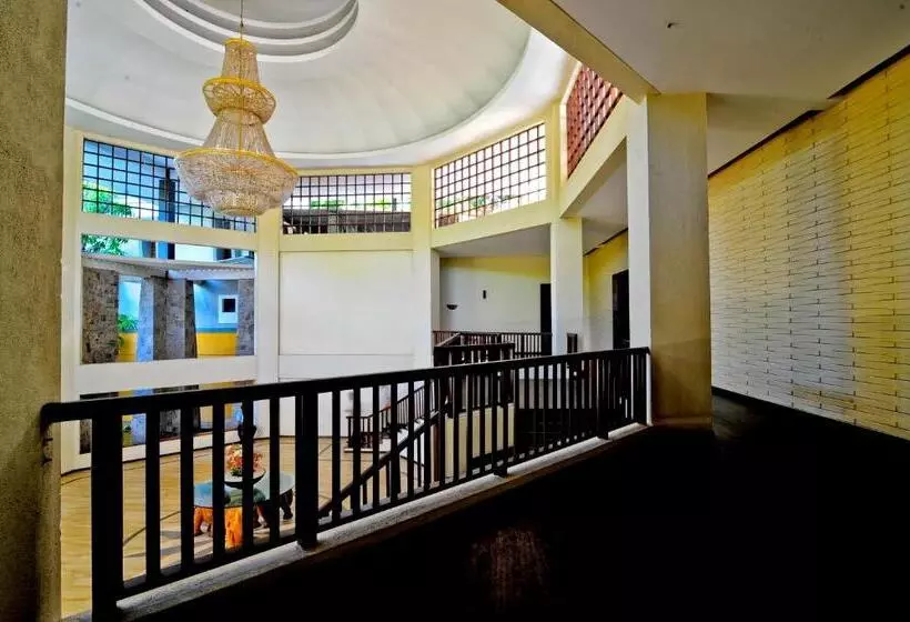 Grand Udawalawe Safari Resort