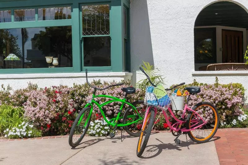 Отель 1906 Lodge