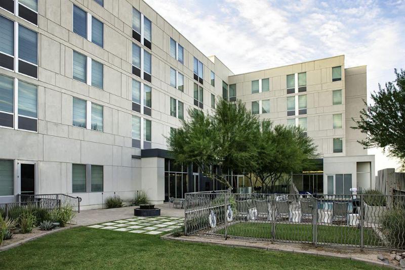 ホテル Aloft Tempe