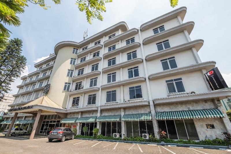 בית מלון כפרי Capital O 2239 Endah Parahyangan