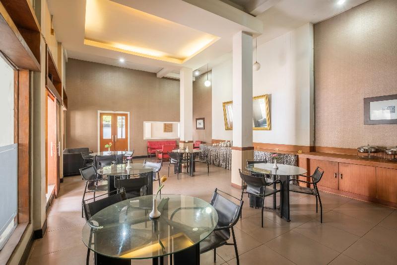 בית מלון כפרי Capital O 2239 Endah Parahyangan