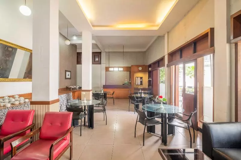 هتل Capital O 2239 Endah Parahyangan