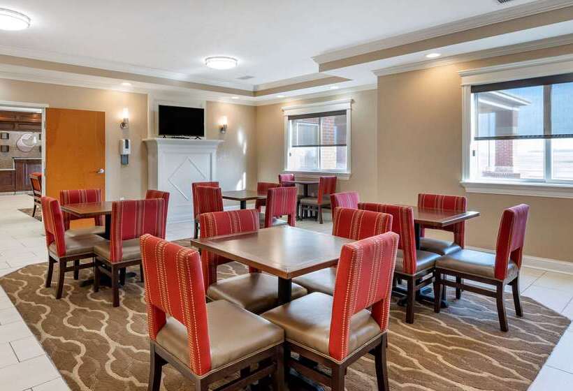 Отель Comfort Inn Hebronlowell Area