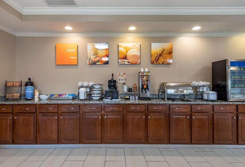 Отель Comfort Inn Hebronlowell Area