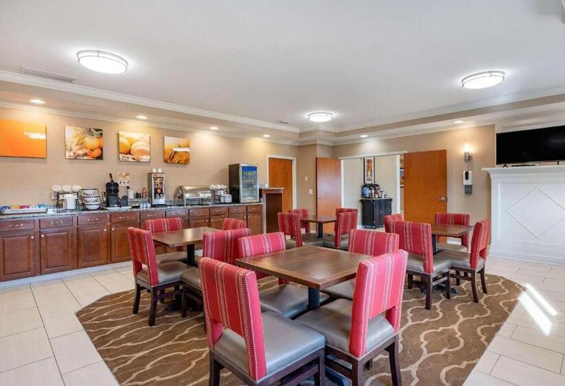 Отель Comfort Inn Hebronlowell Area