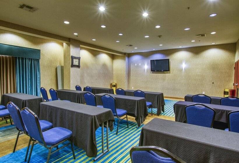 فندق Comfort Suites Waco North  Near University Area