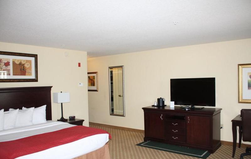 فندق Country Inn & Suites By Radisson, Tampa Airport North, Fl