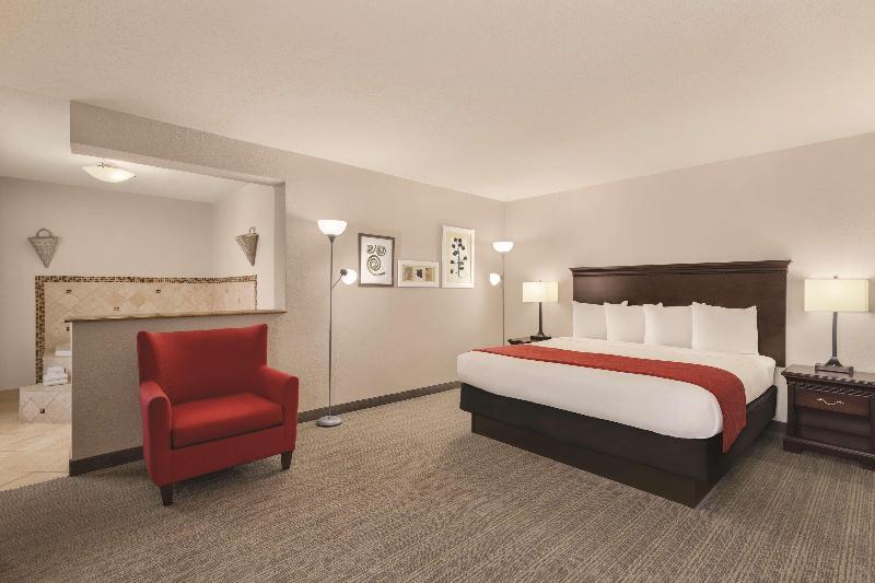 فندق Country Inn & Suites By Radisson, Tampa Airport North, Fl