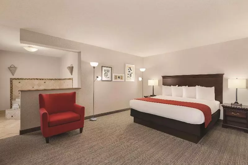 هتل Country Inn & Suites By Radisson, Tampa Airport North, Fl
