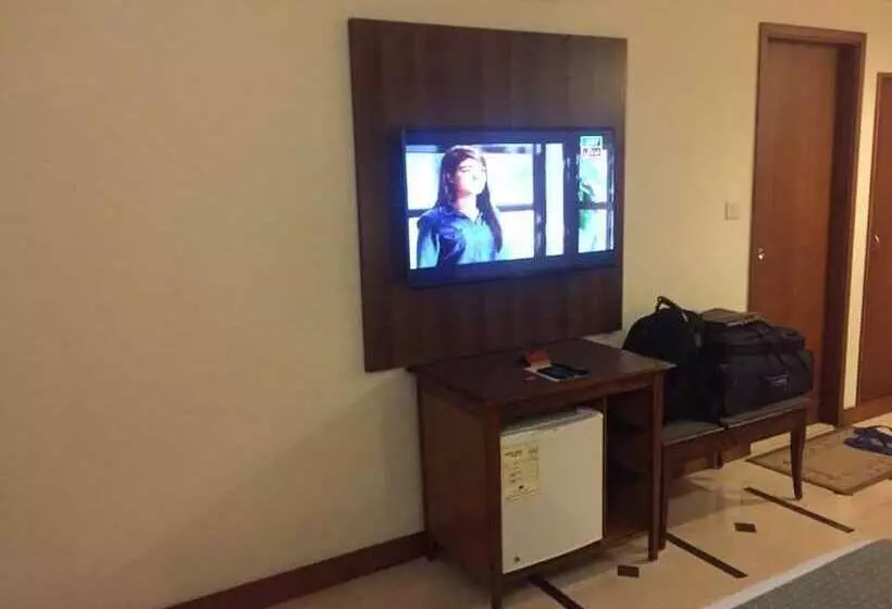 Embassy Inn Hotel Karachi