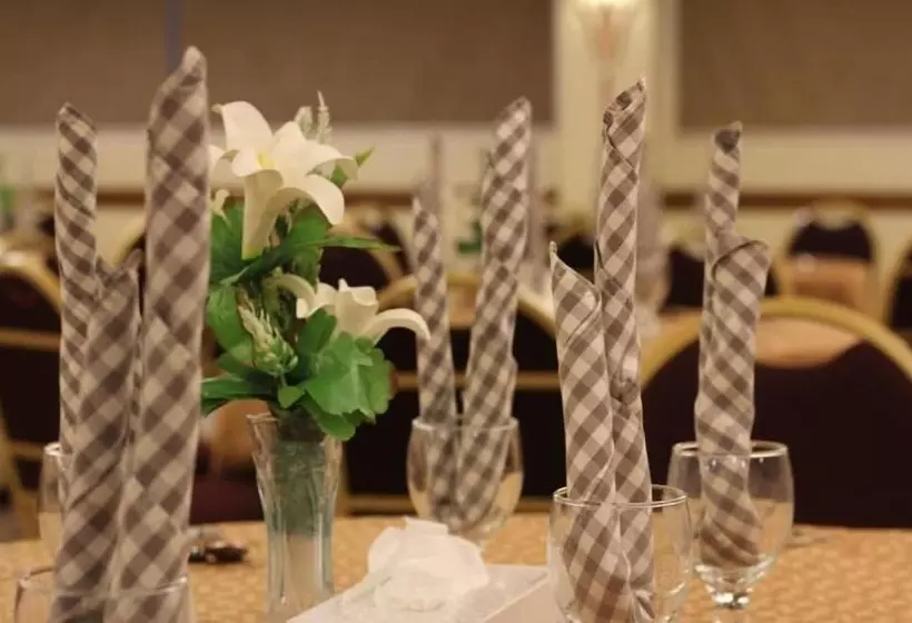 Embassy Inn Hotel Karachi