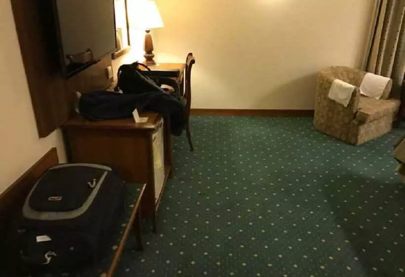 Embassy Inn Hotel Karachi