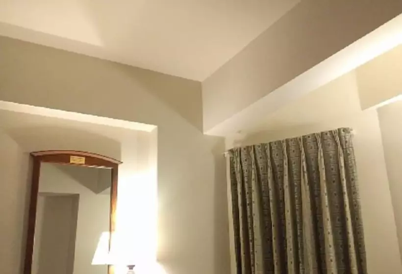 Embassy Inn Hotel Karachi