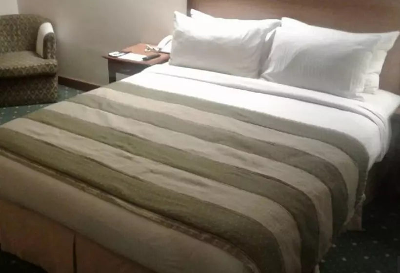 Embassy Inn Hotel Karachi