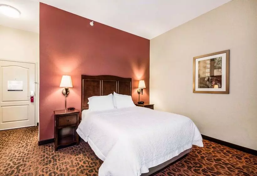 ホテル Hampton Inn Derby Wichita Southeast