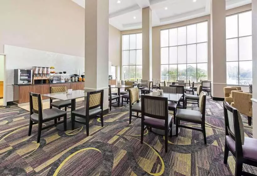 酒店 La Quinta By Wyndham Bridge City Orange