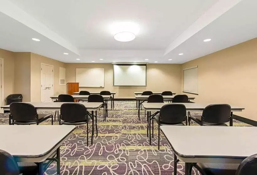 酒店 La Quinta By Wyndham Bridge City Orange