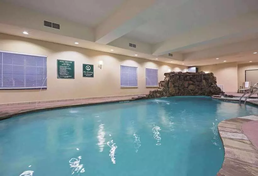 Отель La Quinta Inn & Suites By Wyndham Dfw Airport West Euless