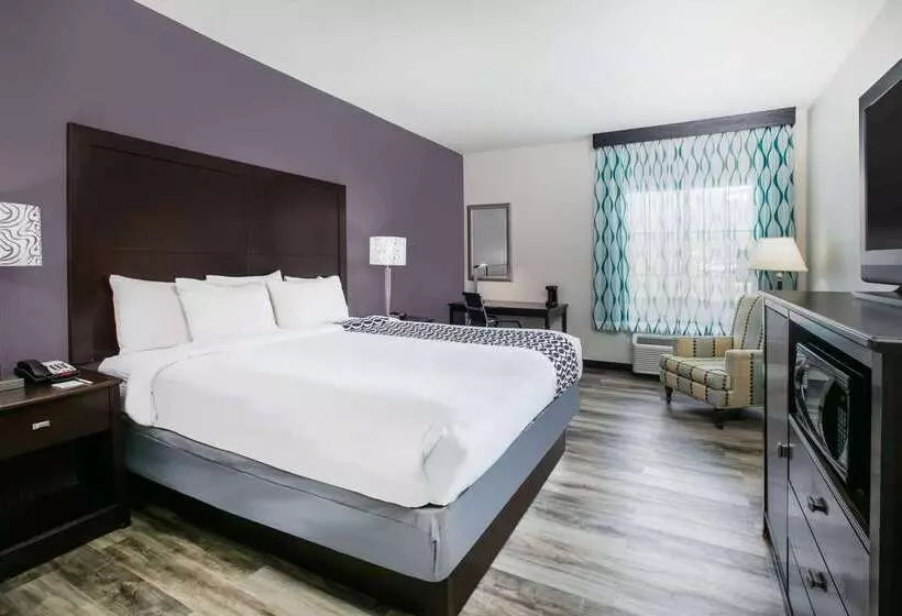 Отель La Quinta Inn & Suites By Wyndham Dfw Airport West Euless