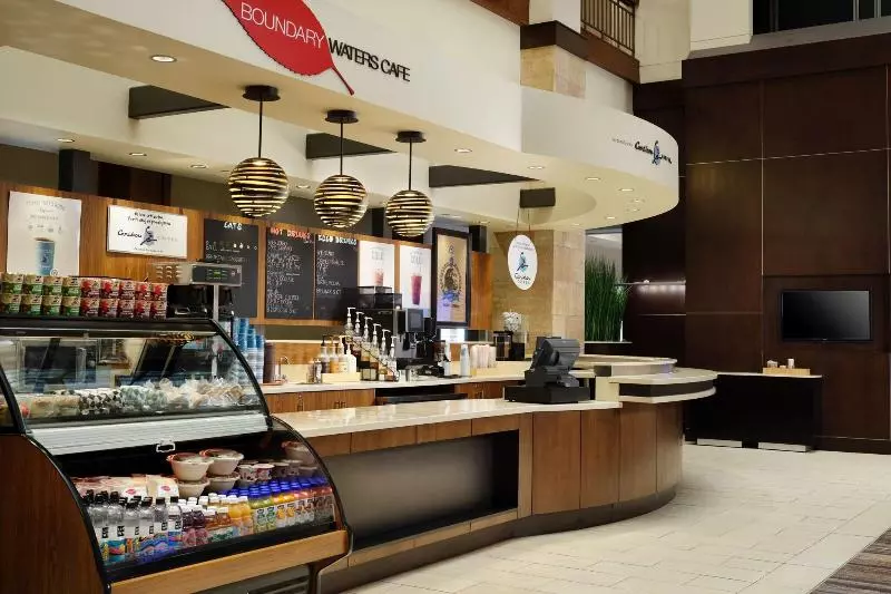 ホテル Minneapolis Marriott Northwest