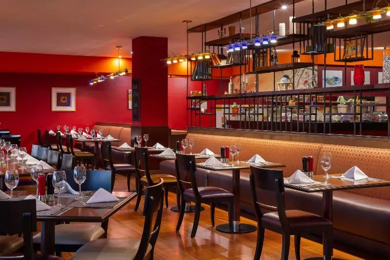 هتل Renaissance By Sulo