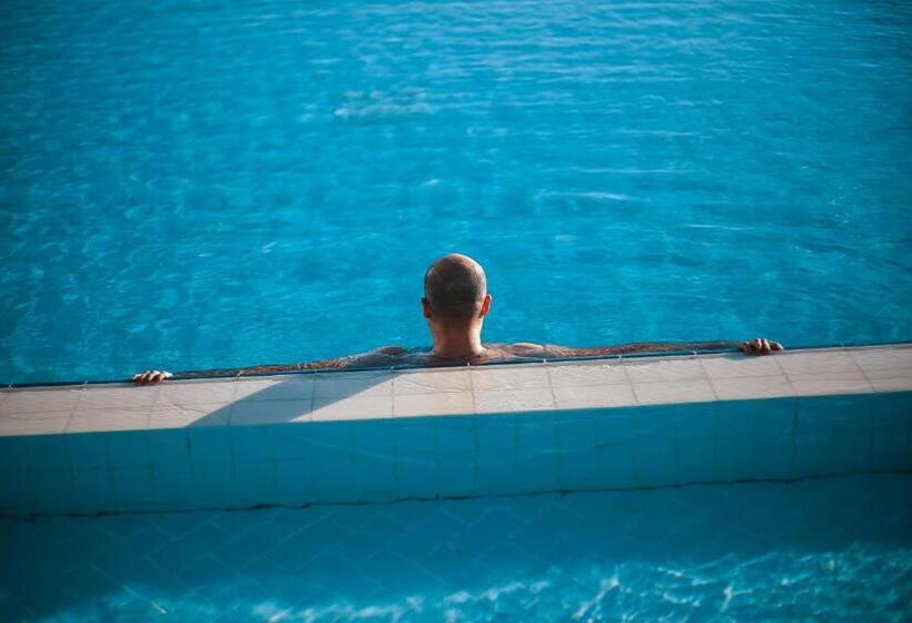 هتل Renaissance By Sulo