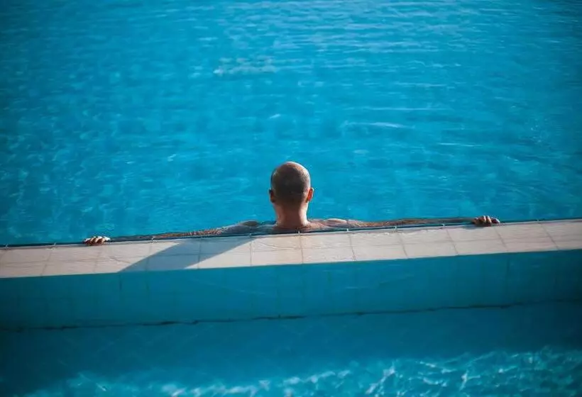 هتل Renaissance By Sulo