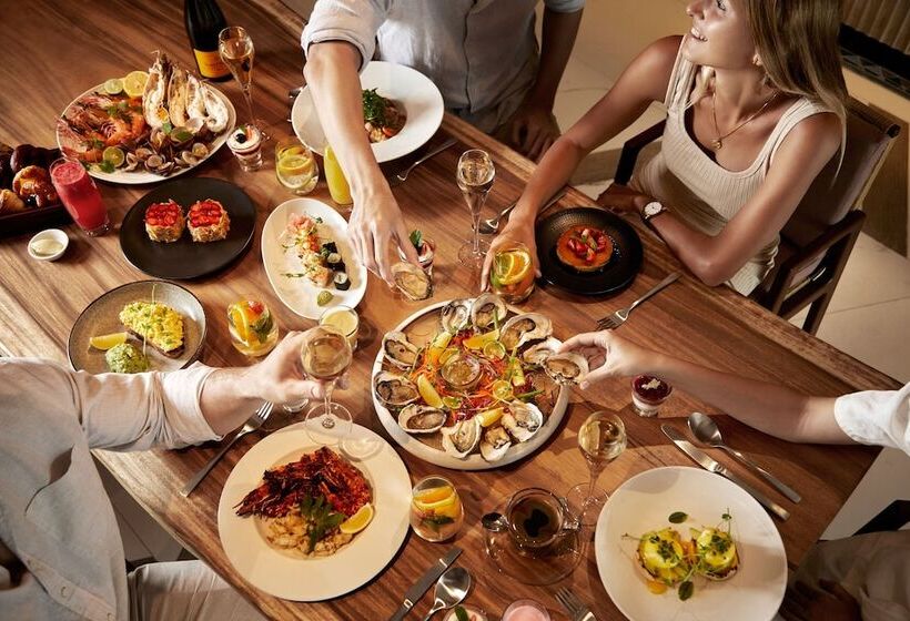 בית מלון כפרי Sheraton Bali Kuta Resort