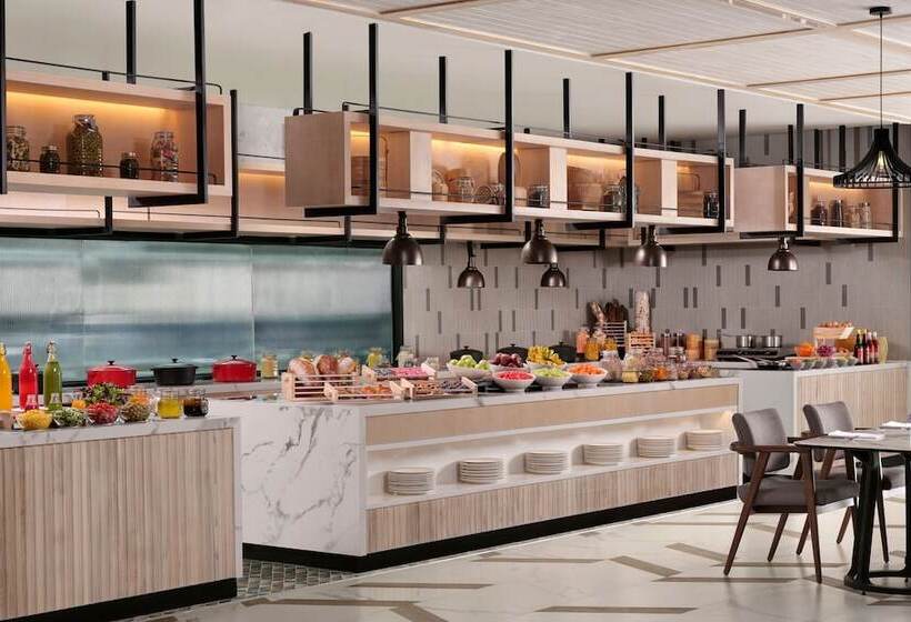 בית מלון כפרי Sheraton Bali Kuta Resort