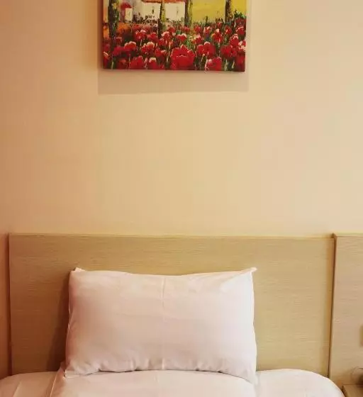 Отель Starway Zhengzhou Hongzuan Road