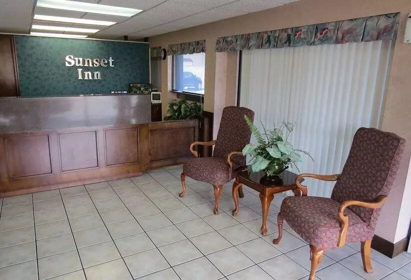 هتل Sunset Inn   Augusta