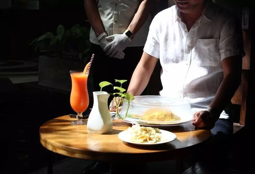 Swiss Belhotel Rainforest