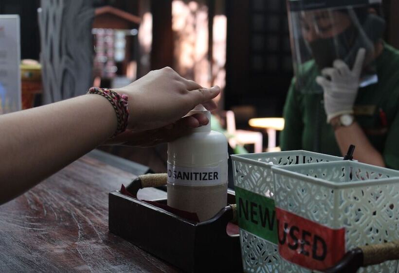 Swiss Belhotel Rainforest