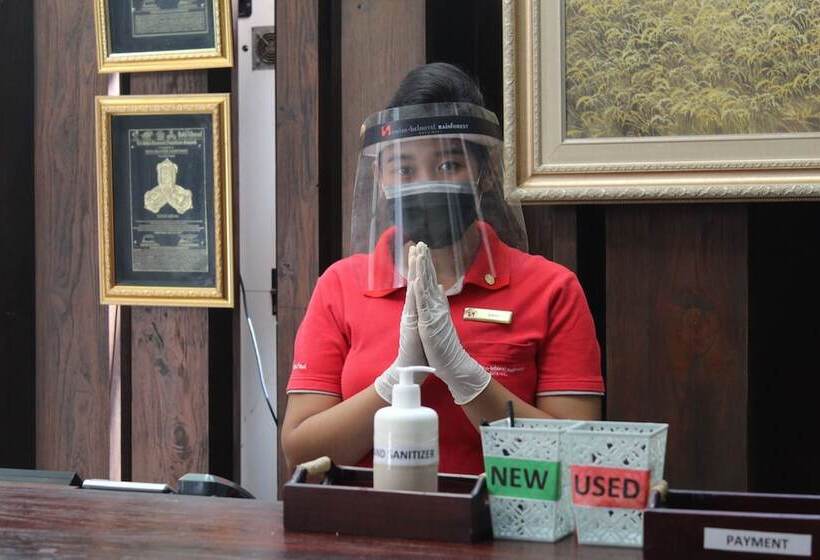 Swiss Belhotel Rainforest